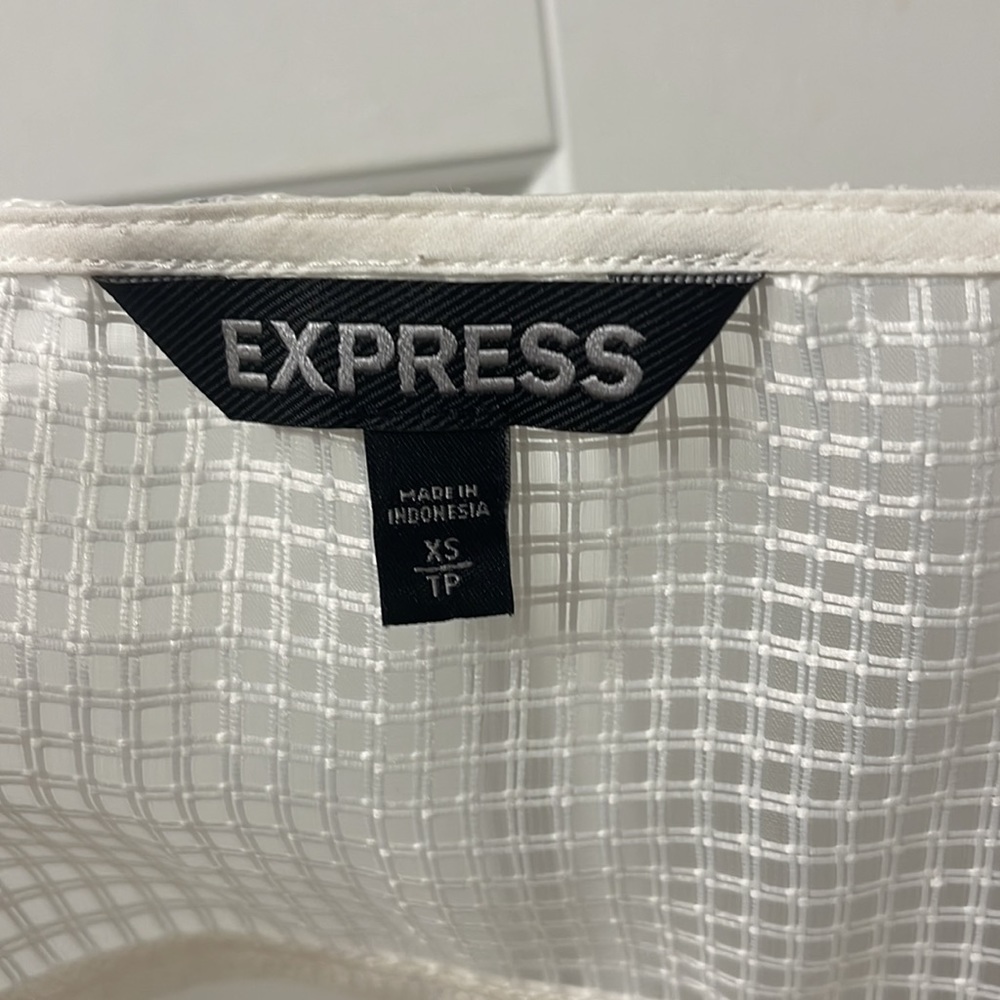 White Express Top - Picture 4 of 4